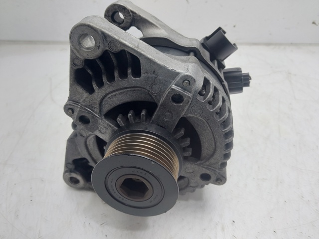 Alternador del motor Mazda 3  desde 162,62 €