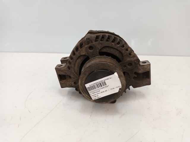 1042103911 Alternador  disponible Málaga