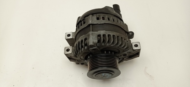 1042103911 Alternador  disponible Utrera