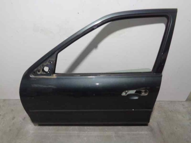 Puerta delantera izquierda 1043421 Ford