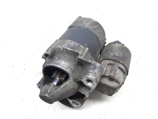 104674105119C RENAULT Motor de arranque  en stock Huelva