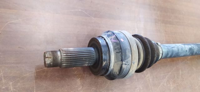 105381 BMW Semieje trasero  disponible Ourense