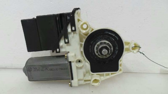 105406301 VAG