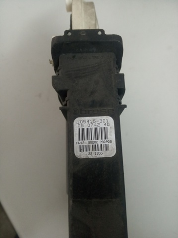 VAG 105415301 Motor del elevalunas de la puerta delantera derecha comprar Barcelona
