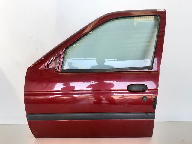 Panel exterior de puerta delantera izquierda 1055095 Ford