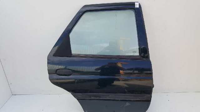 Panel exterior de puerta trasera derecha 1055097 Ford