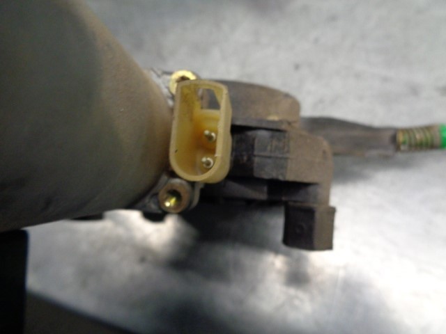 1060857 Ford