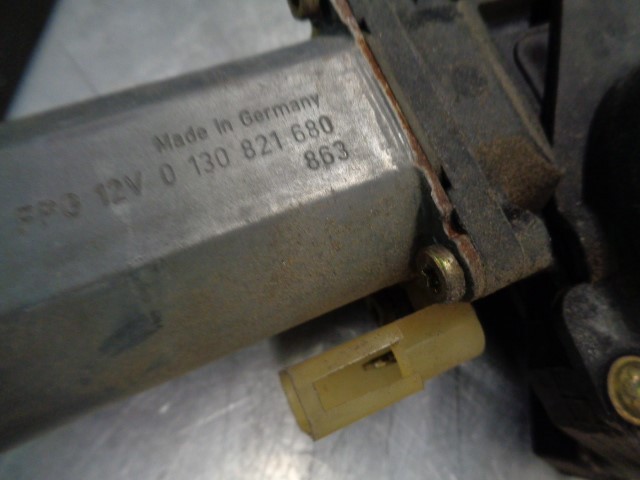 1060857 Ford