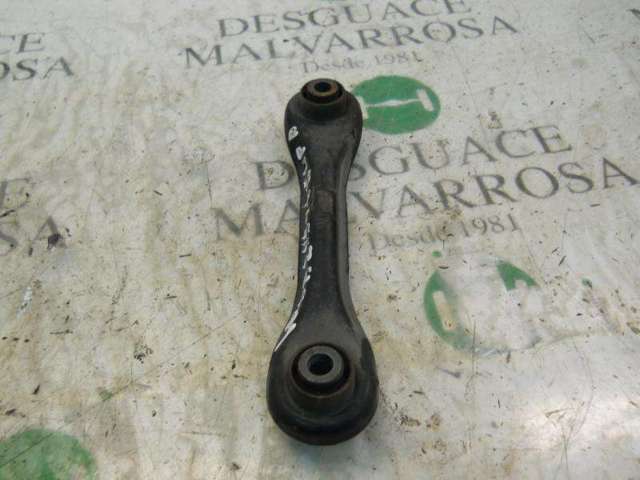 FORD 1061668 Brazo transversal de suspensión trasera  en stock Salamanca