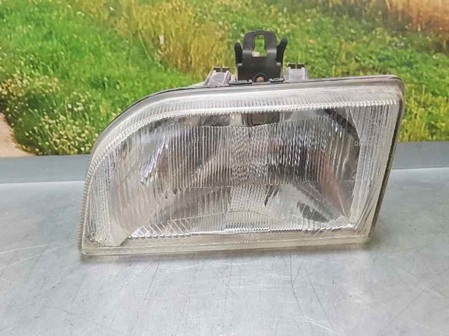 Faro izquierdo para Ford Fiesta GFJ