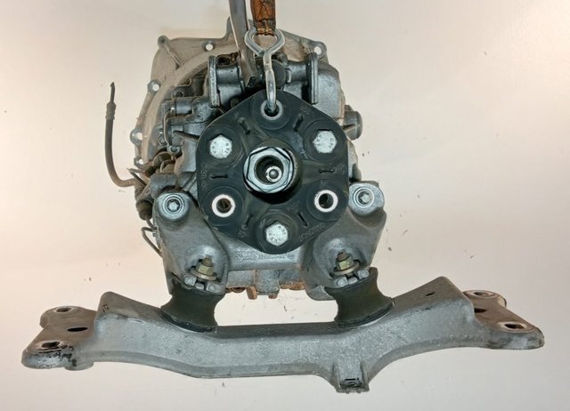 1069401052 BMW Caja de cambios manual completa  disponible Alicante
