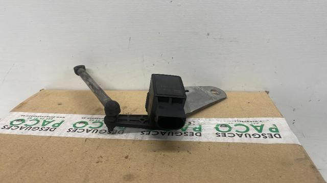 BMW 1093697 Sensor de nivel de carrocería delantero derecho  en stock Terrassa