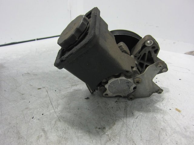 1095749 BMW Bomba de dirección asistida  disponible Vigo