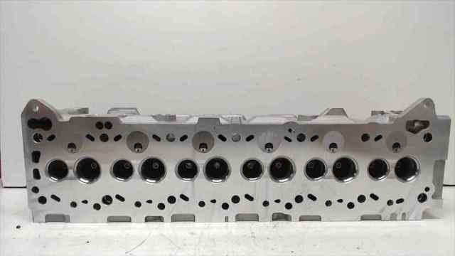 Cabeza del motor 11040VB301 NISSAN