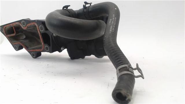 RENAULT 110608635R Caja de termostato  en stock Salamanca