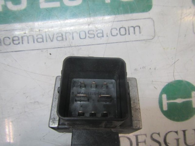 Relé de bujía de precalentamiento Nissan Sunny 3 Y10