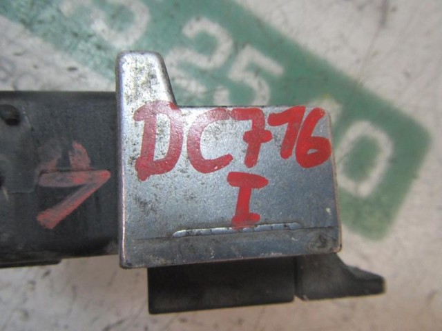 Relé de bujía de precalentamiento Nissan Sunny 3 Y10