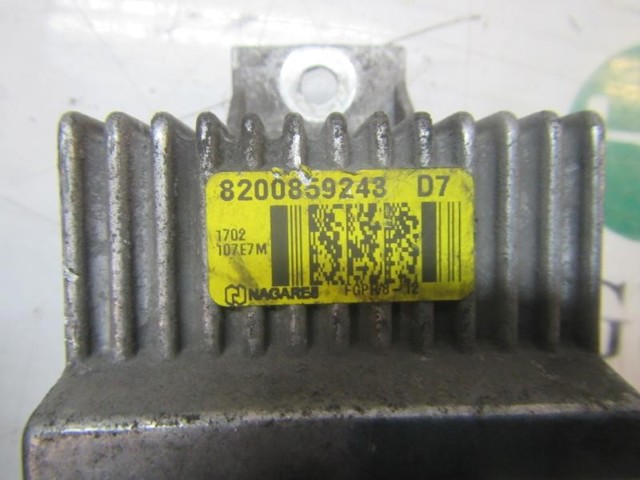 Relé de bujía de precalentamiento Nissan Sunny 3 Y10