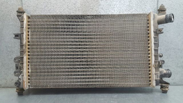 Refrigeración del motor 1106768 FORD