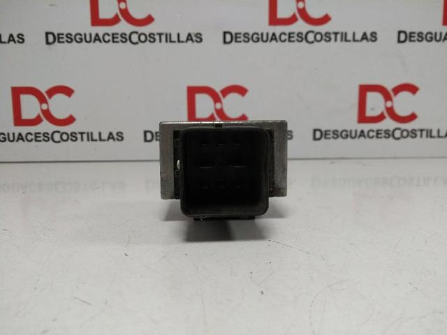 Relé de bujía de precalentamiento Nissan Navara D23, D23T