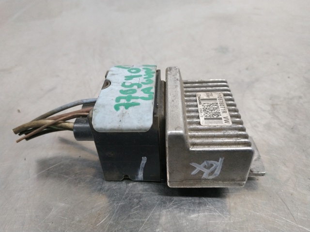 RENAULT 110678071R Relé de bujía de precalentamiento  comprar en Albacete