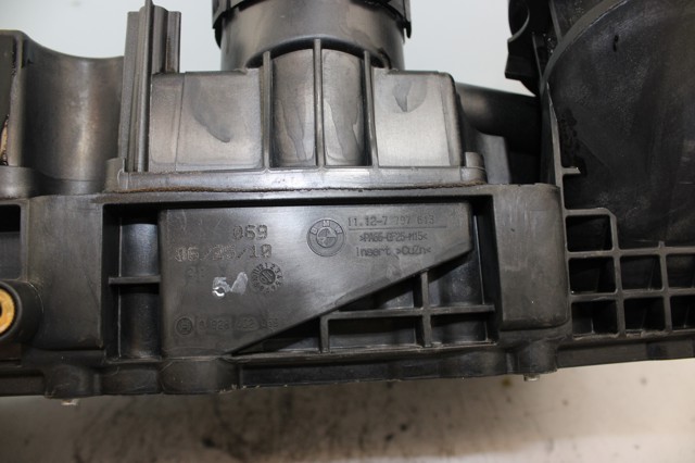 11127797613 BMW Tapa de balancines  en stock Huelva