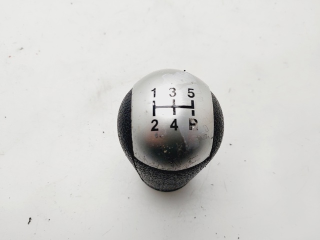 1121852 Ford