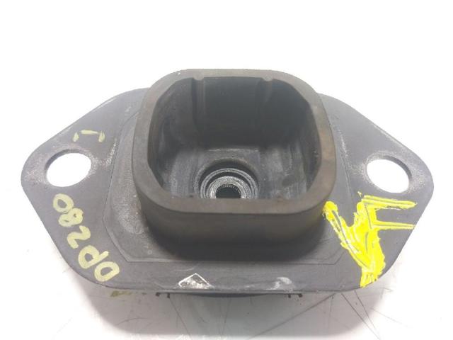 Soporte de motor trasero Renault Scenic R9