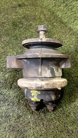 11220VB911 NISSAN Soporte izquierdo del motor  en stock Gandía