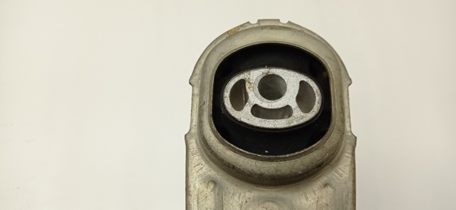 Soporte de motor trasero Renault Kangoo 2 FW0