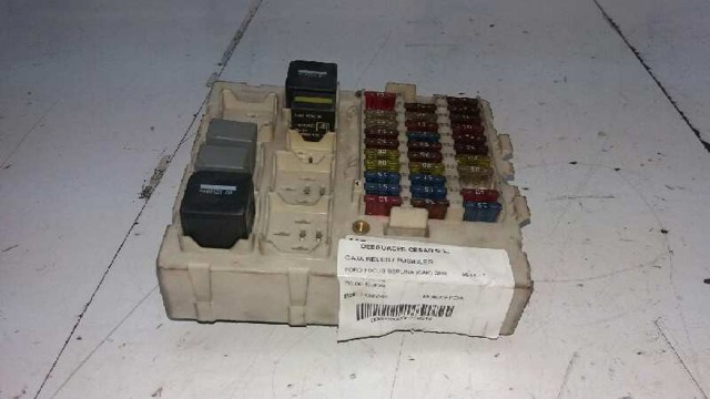Caja reles para Ford Focus I (DAW, DBW)