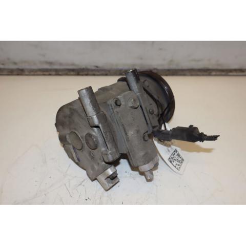 HYUNDAI 1127024600 Compresor de aire acondicionado  en stock Valencia