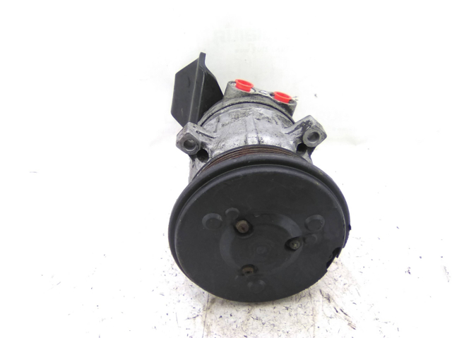 Compresor de aire acondicionado Opel Astra 51, 52, F35, M35