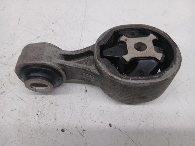 113504BA0A NISSAN Soporte superior derecho del motor  en stock Huelva