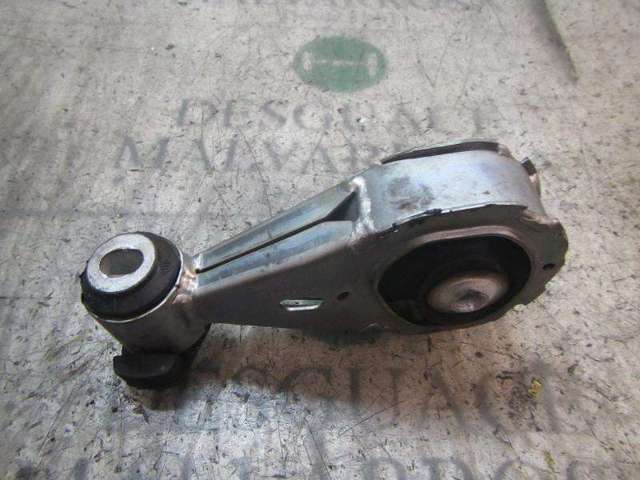 113560009R Soporte superior derecho del motor  disponible Utrera