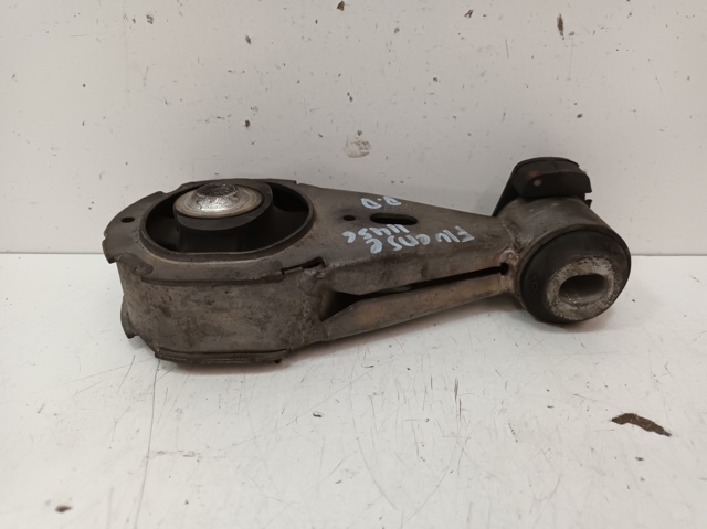 113560012R Soporte superior derecho del motor  en stock Sabadell
