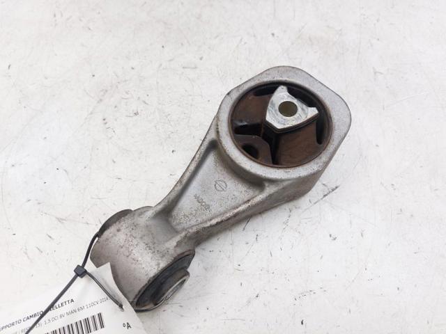 Soporte de motor izquierdo 113601KC0A NISSAN