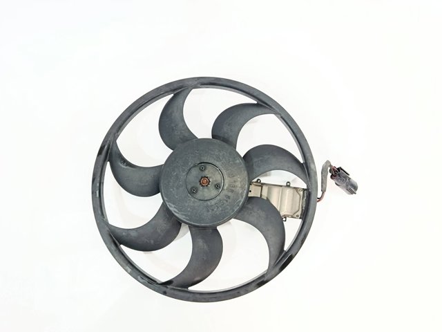 1137328081 VOLVO Difusor del radiador de refrigeración con motor y hélice  disponible Vigo