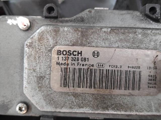 1137328081 VOLVO Difusor del radiador de refrigeración con motor y hélice  comprar en Jaén