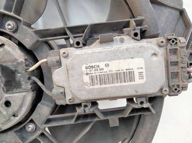 1137328558 Difusor del radiador de refrigeración con motor y hélice  disponible Utrera