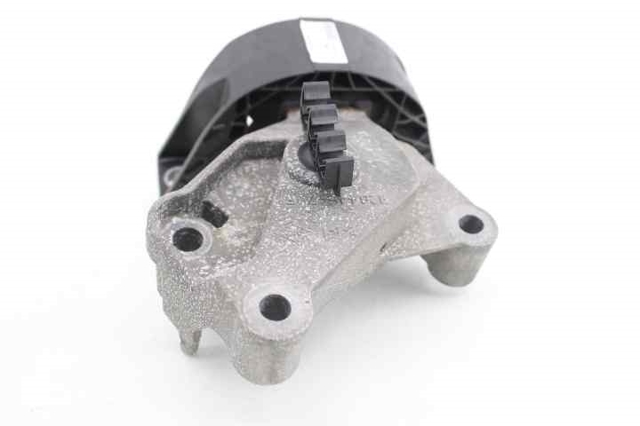 113752043R RENAULT Soporte delantero derecho del motor  en stock Córdoba