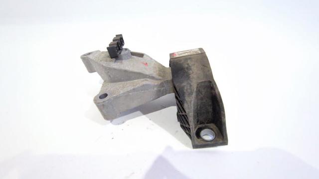 113752043R RENAULT Soporte delantero derecho del motor  comprar en Jaén