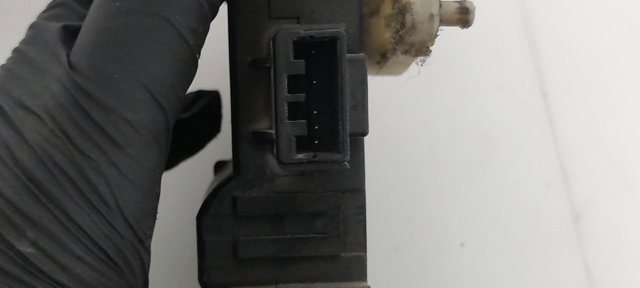 1138002320 Land Rover