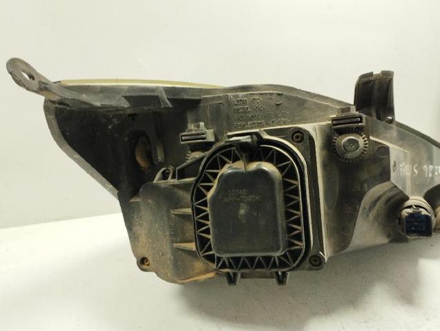 1152094 FORD Faro izquierdo  en stock Córdoba