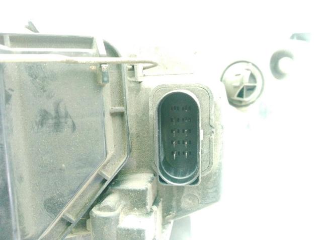 1152096 Faro derecho  en stock Sabadell