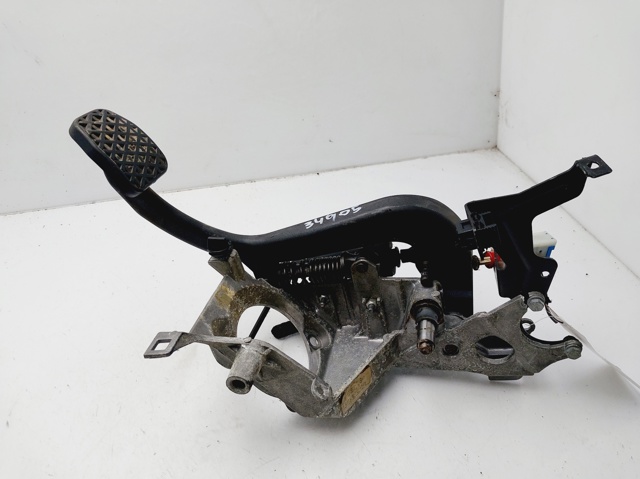 Pedal del embrague BMW X5  (2000-2006)