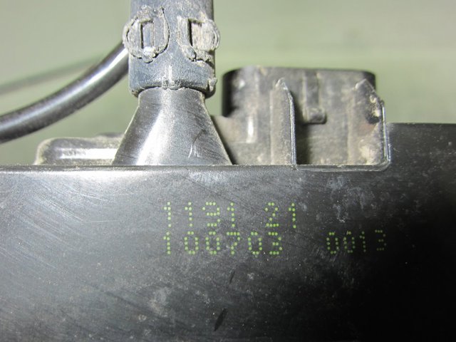 119121 RENAULT Cerradura de puerta delantera derecha  disponible Ourense