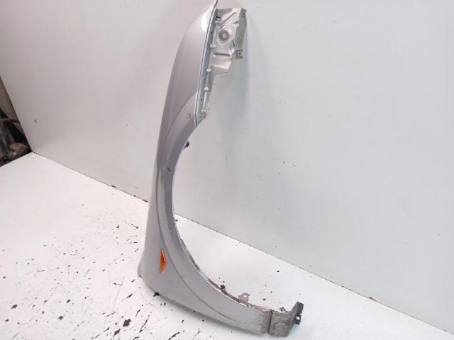 1204738 FORD Aleta  en stock Gandía