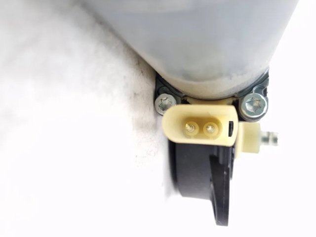1206824 FORD Motor del elevalunas de la puerta delantera izquierda  comprar en Lleida