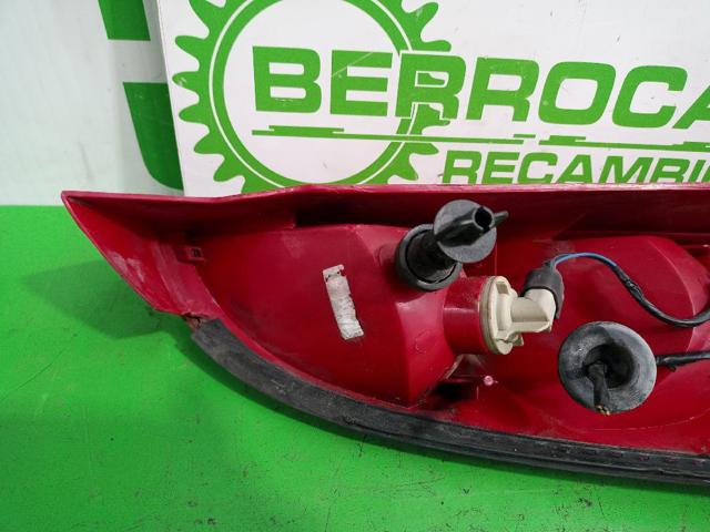 FORD 1214223 Piloto trasero izquierdo  disponible Valladolid